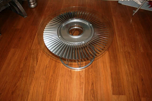 Rolls Royce Fan Blade table large3